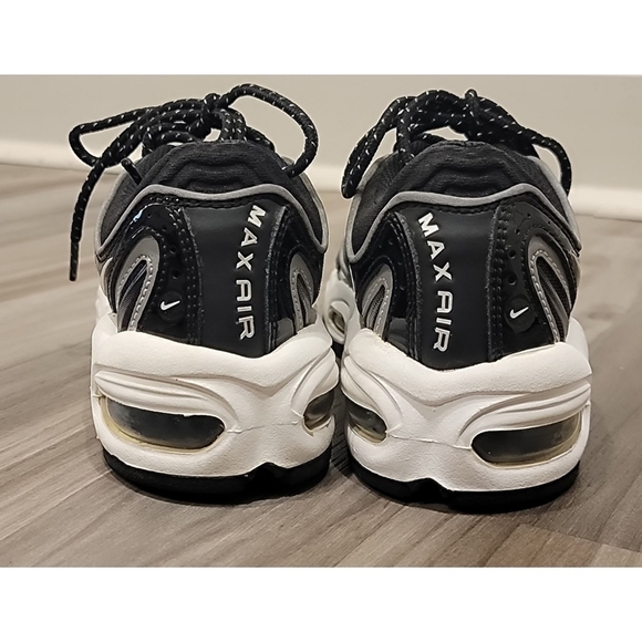 Nike Air Max Tailwind IV '90s Retro Reflective Sneakers - Women’s Size 5 - Picture 9 of 13
